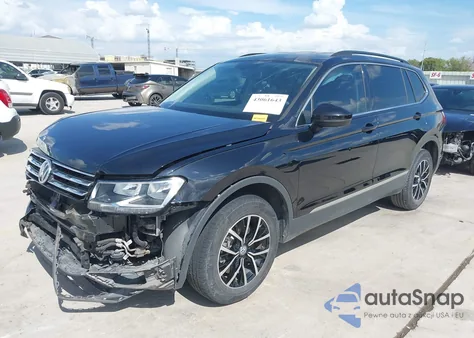 2021 Volkswagen Tiguan 2.0T Se/2.0T Se R-Line Black/2.0T Sel z USA, uszkodzony, nr VIN 3VV3B7AX7MM103299
